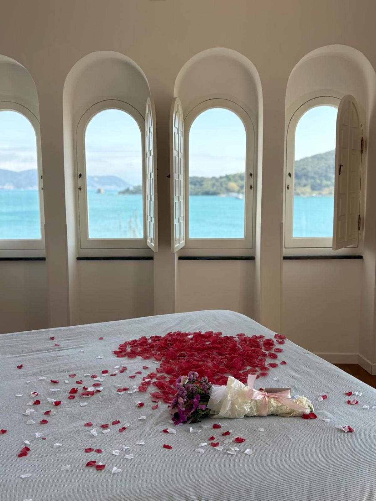 Le Finestre Veneris Hotel Porto Venere Exterior photo